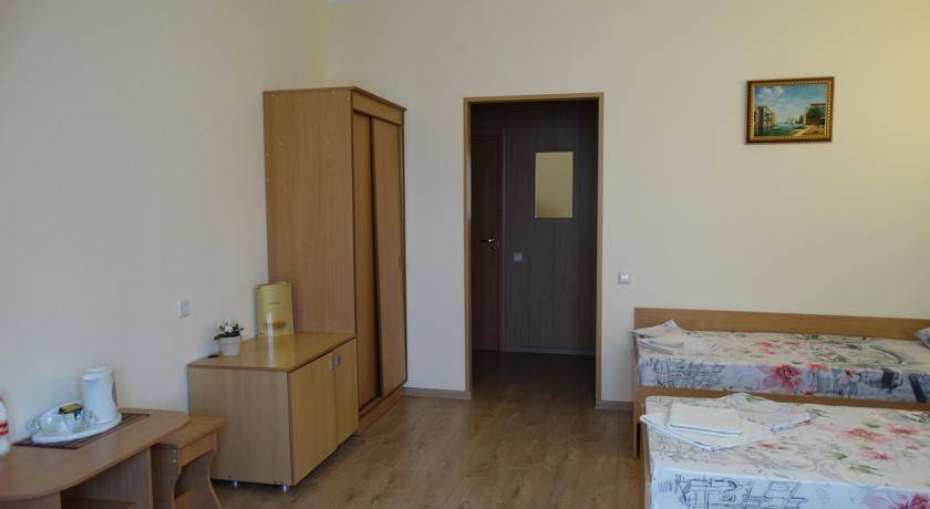 Фото Мини-отеля Emigrant  Лазаревское 17