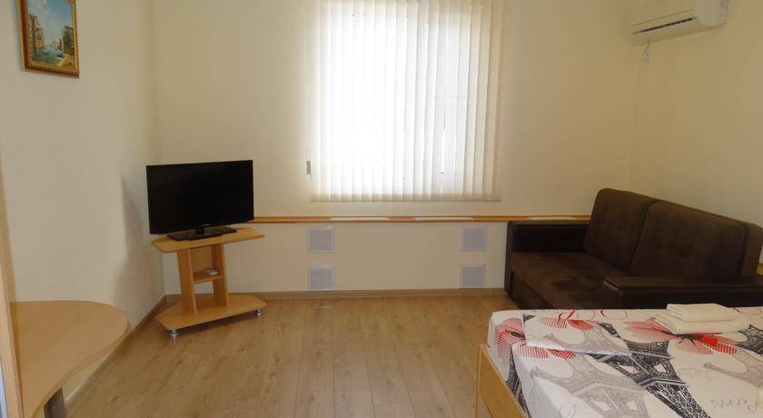 Фото Мини-отеля Emigrant  Лазаревское 24